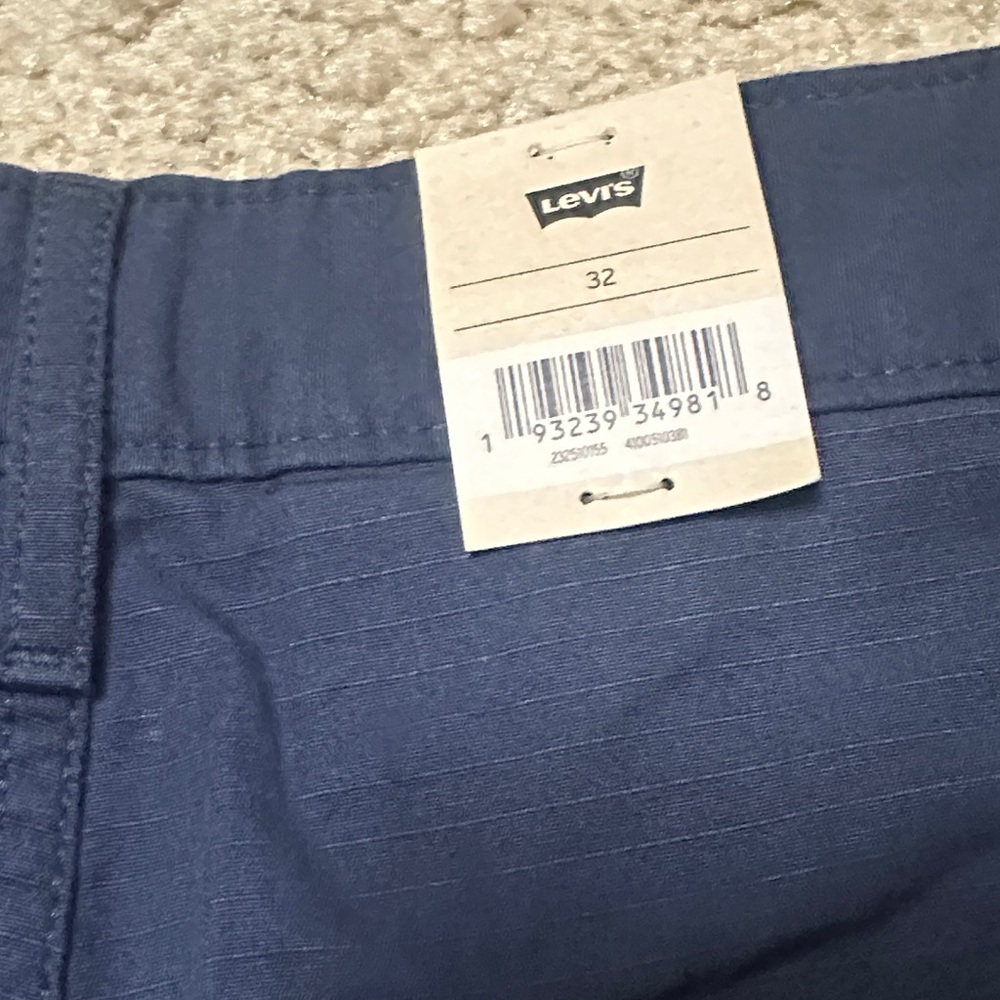Levi’s Men's Navy Carrier Cargo Shorts 32 - Picture 3 of 6